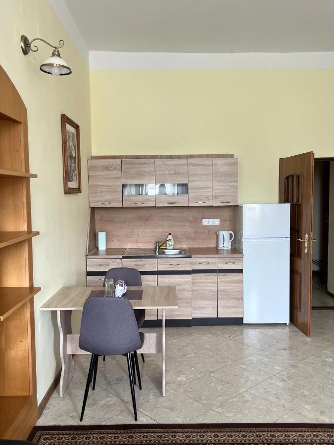 Hotel Maxim Frydek-Mistek Ngoại thất bức ảnh