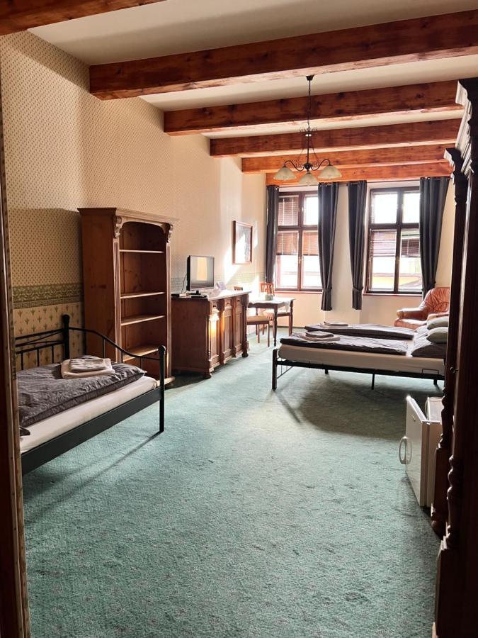 Hotel Maxim Frydek-Mistek Ngoại thất bức ảnh
