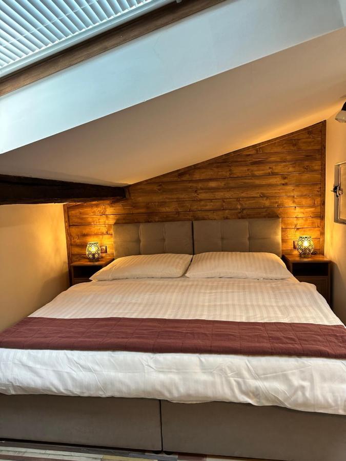 Hotel Maxim Frydek-Mistek Ngoại thất bức ảnh