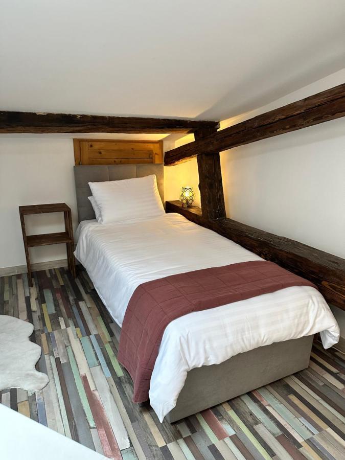 Hotel Maxim Frydek-Mistek Ngoại thất bức ảnh
