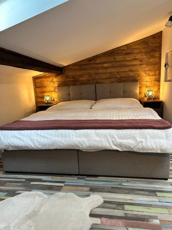 Hotel Maxim Frydek-Mistek Ngoại thất bức ảnh
